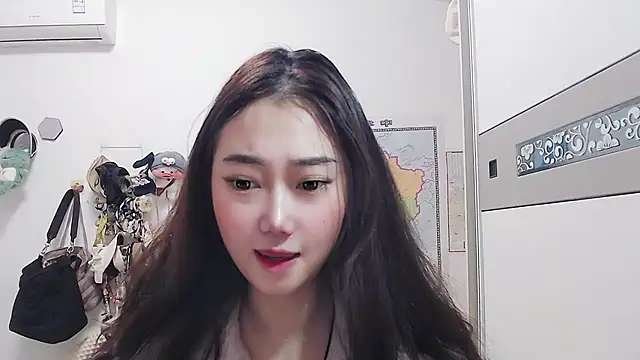 Cherie-xinxin01 online show from 12-09-24, 09:28