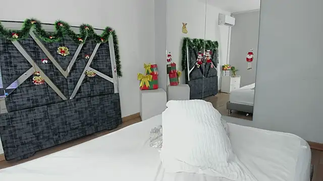 Snapshot of Jonness_Isa_ chatting on 11-28-25, 01:03 Jonness Isa online show from 11-28-25, 01:03