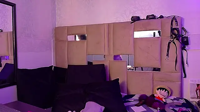 Queenjenn   online show from 03-20-26, 05:34