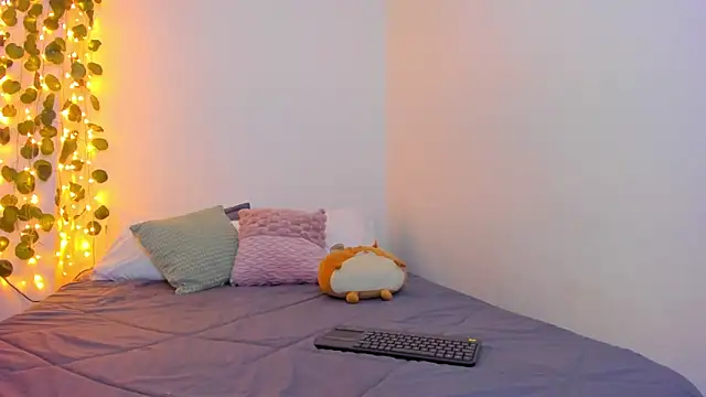 emillyhills online show from 01-24-25, 11:45