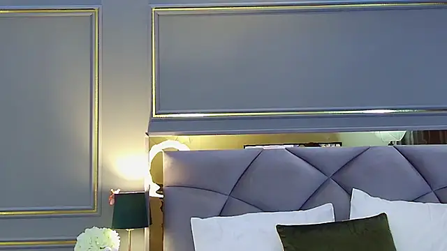 Snapshot of AvaCristal chatting on 05-16-26, 06:28 AvaCristal online show from 05-16-26, 06:28