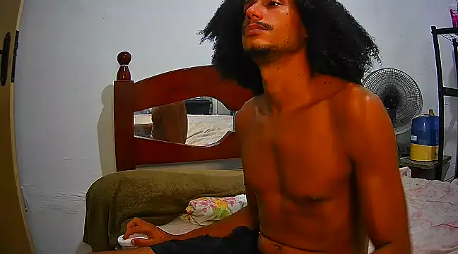 SkinnyLatinMan online show from 02-15-25, 01:21