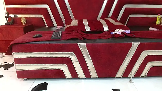 Snapshot of Candy_Bony chatting on 01-07-25, 10:30 Candy Bony online show from 01-07-25, 10:30