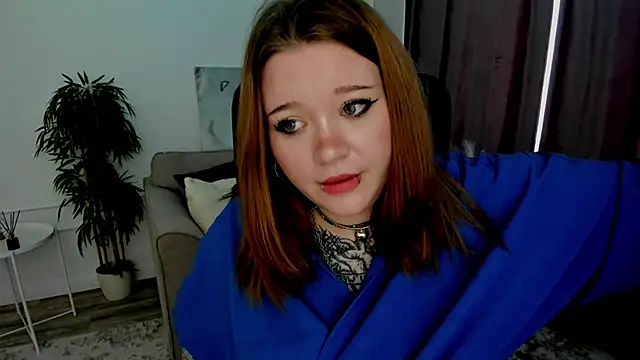 MoonLghte online show from 02-10-25, 12:39