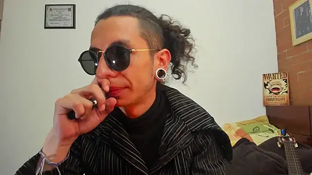 Snapshot of Mugiwara666 chatting on 02-17-25, 06:48 Mugiwara666 online show from 02-17-25, 06:48