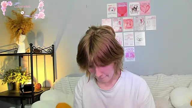 EvaStevs online show from 03-09-25, 03:54