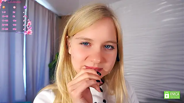 OdelinaFicken online show from 09-15-25, 06:13