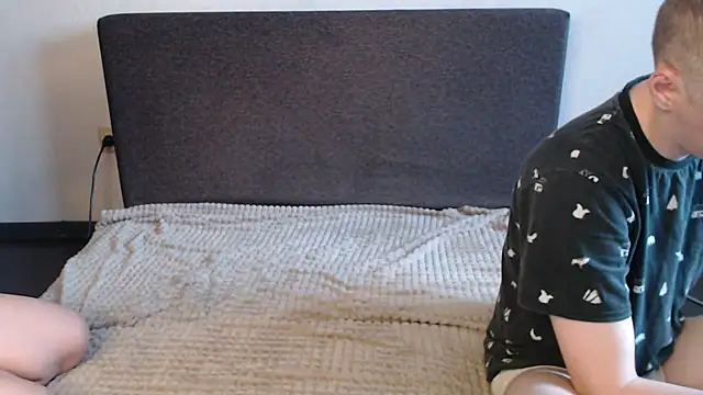 Snapshot of Karry-SEX chatting on 11-25-25, 07:41 Karry-SEX online show from 11-25-25, 07:41