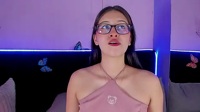 Snapshot of Anastasia_Whitee chatting on 01-11-26, 03:33 Anastasia Whitee online show from 01-11-26, 03:33