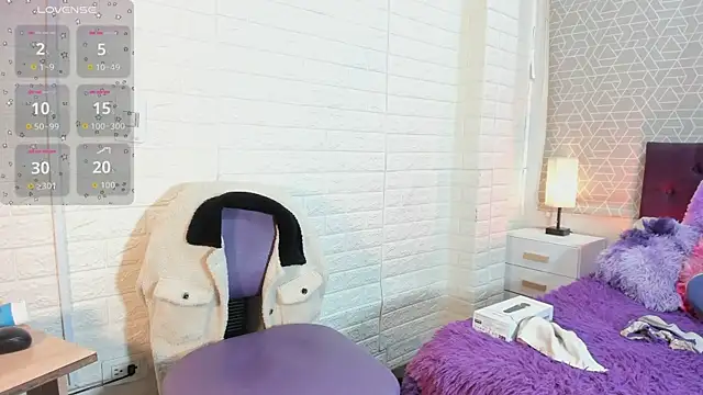 sweet kitty0110 online show from 10-24-25, 02:57