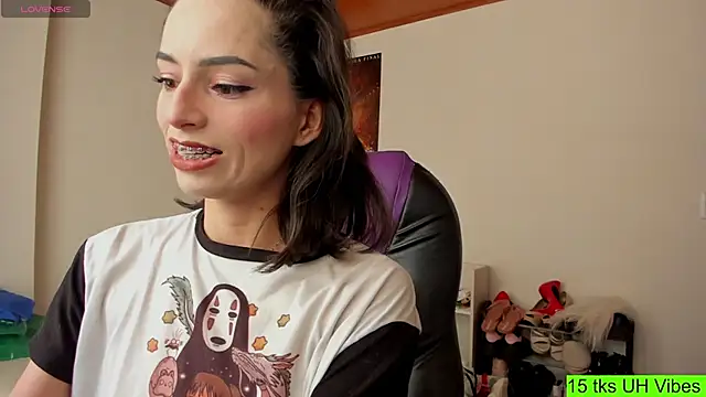 Snapshot of aiko_mori chatting on 09-12-25, 05:35 aiko mori online show from 09-12-25, 05:35