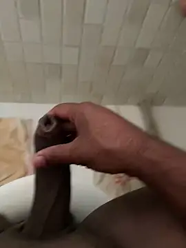 Snapshot of rodrigo21Cm_ chatting on 02-16-25, 11:27 rodrigo21Cm online show from 02-16-25, 11:27