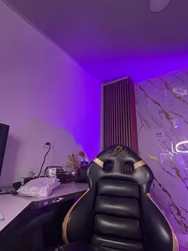 Tiffanny online show from 03-30-26, 11:22