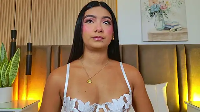 Snapshot of MeganCruzGB chatting on 01-12-26, 12:54 MeganCruzGB online show from 01-12-26, 12:54