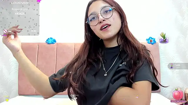 Snapshot of AddisonMars chatting on 01-31-25, 06:36 AddisonMars online show from 01-31-25, 06:36