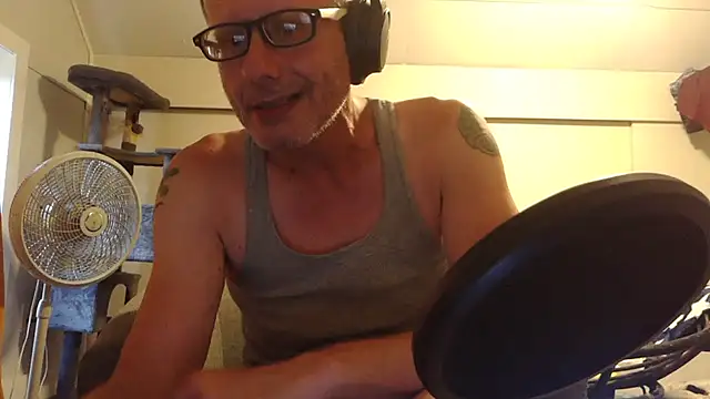 glenjamin81 online show from 07-18-26, 12:59