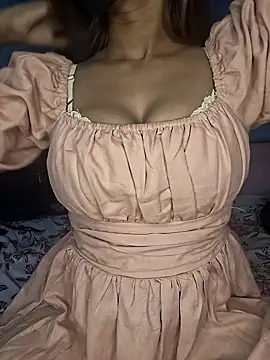 Snapshot of Aaliyalove1 chatting on 02-11-25, 11:33 Aaliyalove1 online show from 02-11-25, 11:33