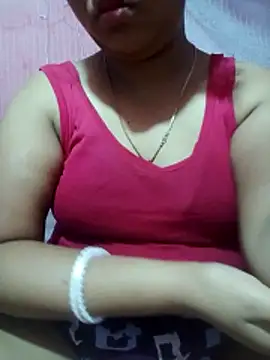 Snapshot of Super-Couple chatting on 03-19-26, 03:32 Super-Couple online show from 03-19-26, 03:32