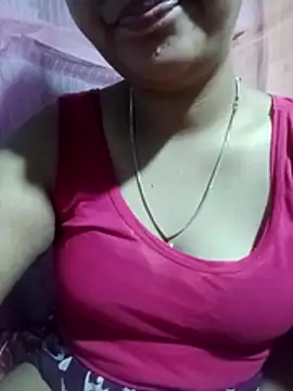 Snapshot of Super-Couple chatting on 04-06-26, 04:32 Super-Couple online show from 04-06-26, 04:32