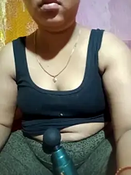 Snapshot of Super-Couple chatting on 04-15-26, 06:09 Super-Couple online show from 04-15-26, 06:09