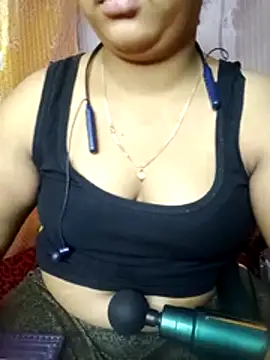 Snapshot of Super-Couple chatting on 04-15-26, 06:26 Super-Couple online show from 04-15-26, 06:26