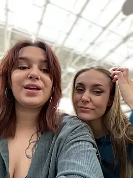 Snapshot of Burning_girlss chatting on 12-12-24, 07:08 Burning girlss online show from 12-12-24, 07:08