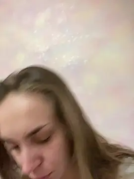 Snapshot of Burning_girlss chatting on 01-16-25, 10:44 Burning girlss online show from 01-16-25, 10:44