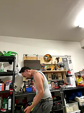 Snapshot of 2Fly4Guy chatting on 10-05-25, 08:01 2Fly4Guy online show from 10-05-25, 08:01