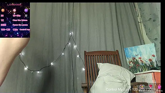 Snapshot of Skinnyshiny_boy chatting on 03-14-25, 05:46 Skinnyshiny boy online show from 03-14-25, 05:46