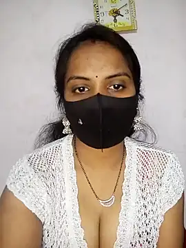 Snapshot of Choclet_bhabhi chatting on 01-05-25, 10:53 Choclet bhabhi online show from 01-05-25, 10:53