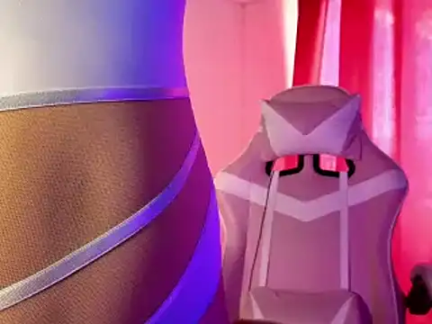 Sweet xuee18 online show from 12-17-24, 09:16