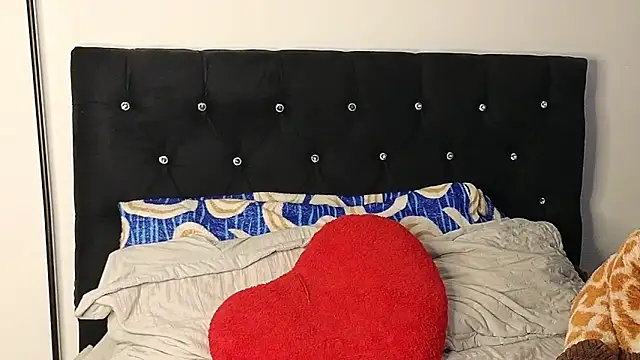 Sweet xuee18 online show from 04-10-26, 06:18