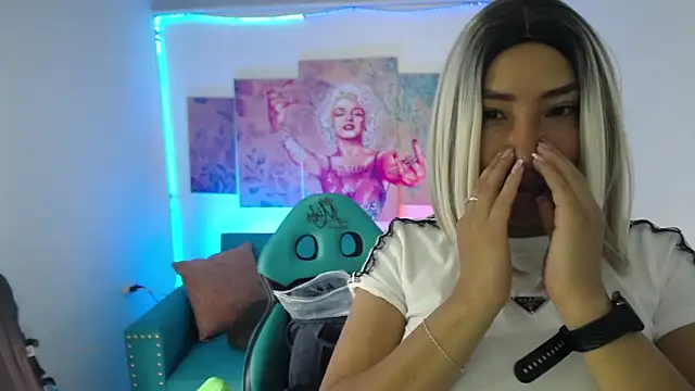 Sofi hot 4m online show from 02-04-26, 01:39