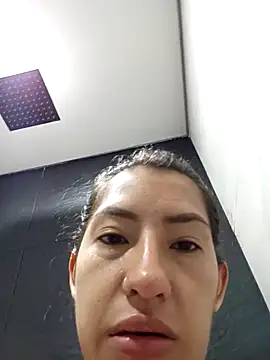 Sofi hot 4m online show from 04-07-26, 01:11