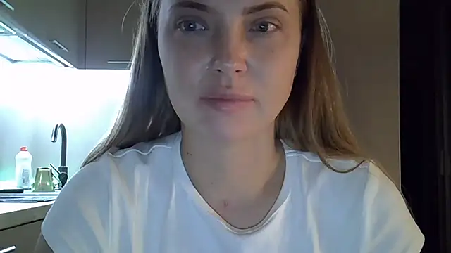 Lucky Anna online show from 10-27-25, 10:47