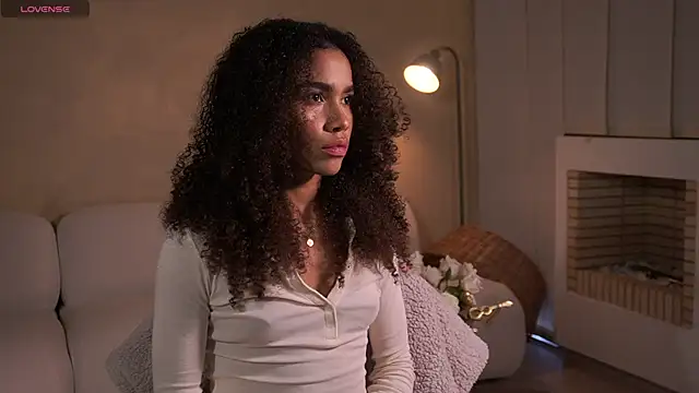 paulacora100 online show from 03-13-25, 08:32