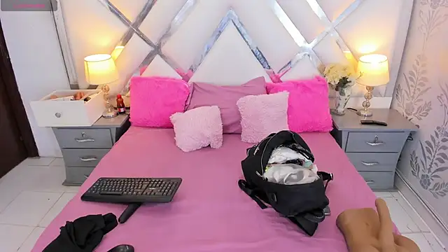 khloeblake online show from 07-18-26, 05:22