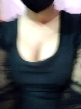 Snapshot of Shivani_Tivari chatting on 12-11-24, 07:14 Shivani Tivari online show from 12-11-24, 07:14