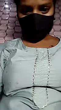 Snapshot of Shivani_Tivari chatting on 12-26-24, 09:47 Shivani Tivari online show from 12-26-24, 09:47