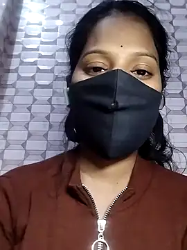 Snapshot of Shivani_Tivari chatting on 01-10-25, 06:17 Shivani Tivari online show from 01-10-25, 06:17