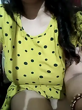 Snapshot of Sneha_gril chatting on 11-07-25, 02:28 Sneha gril online show from 11-07-25, 02:28