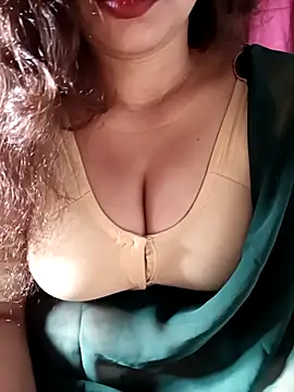 Snapshot of Sneha_gril chatting on 11-12-25, 02:12 Sneha gril online show from 11-12-25, 02:12