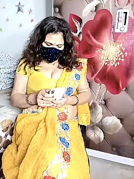 Snapshot of Sneha_gril chatting on 11-27-25, 02:52 Sneha gril online show from 11-27-25, 02:52