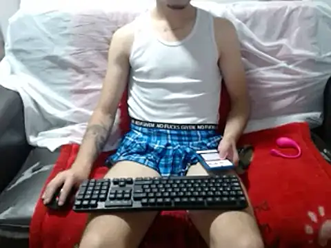 MarceloMilk online show from 01-20-25, 02:36