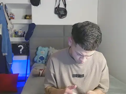 MarceloMilk online show from 11-28-25, 11:51