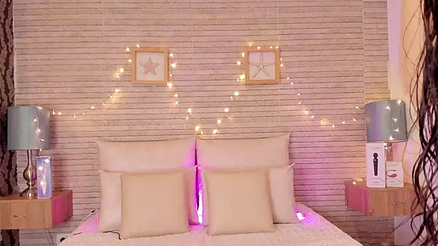 Snapshot of Catalinna_Thompson chatting on 01-27-25, 11:54 Catalinna Thompson online show from 01-27-25, 11:54