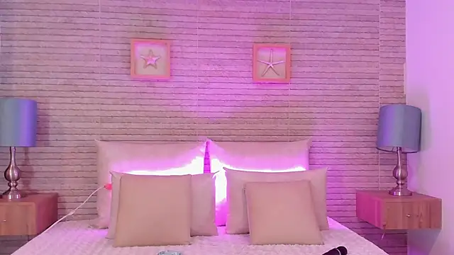 Snapshot of Catalinna_Thompson chatting on 03-22-25, 12:04 Catalinna Thompson online show from 03-22-25, 12:04