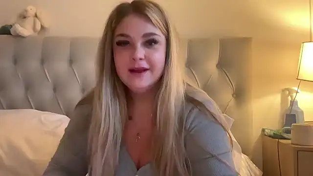 Snapshot of blairbella chatting on 02-27-25, 07:01 blairbella online show from 02-27-25, 07:01