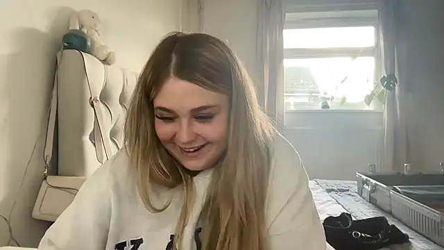 Snapshot of blairbella chatting on 02-27-25, 02:54 blairbella online show from 02-27-25, 02:54