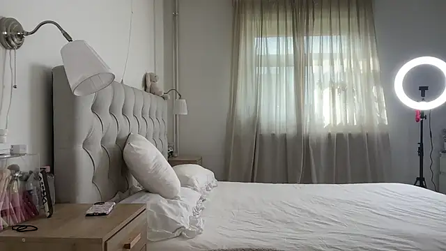 Snapshot of blairbella chatting on 03-22-25, 08:51 blairbella online show from 03-22-25, 08:51